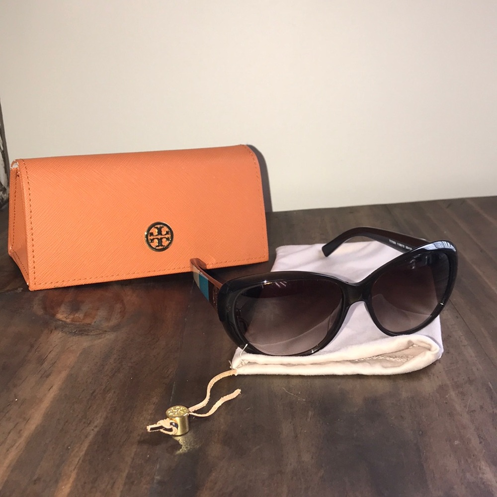 Tory Burch sunglasses 🕶 ☀️ perfect for summer!